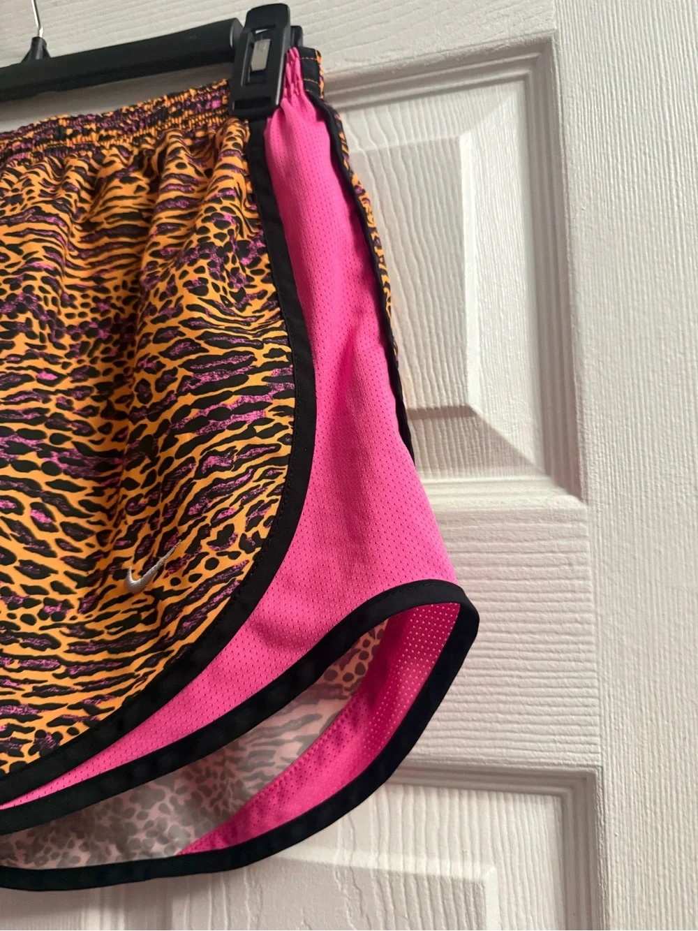 Nike Dri-FIT Animal Print Running Shorts Size Medium Embroidered Logo